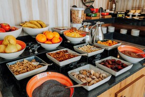 Desayuno bufé gratuito y diario