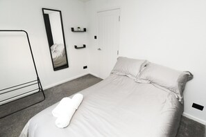 3 Schlafzimmer, Bügeleisen/Bügelbrett, kostenloses WLAN, Bettwäsche