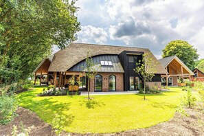Living area - Resort Valley (Wekerom)