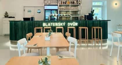 Penzion a restaurace Blatenský dvůr