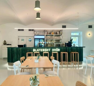 Penzion a restaurace Blatenský dvůr