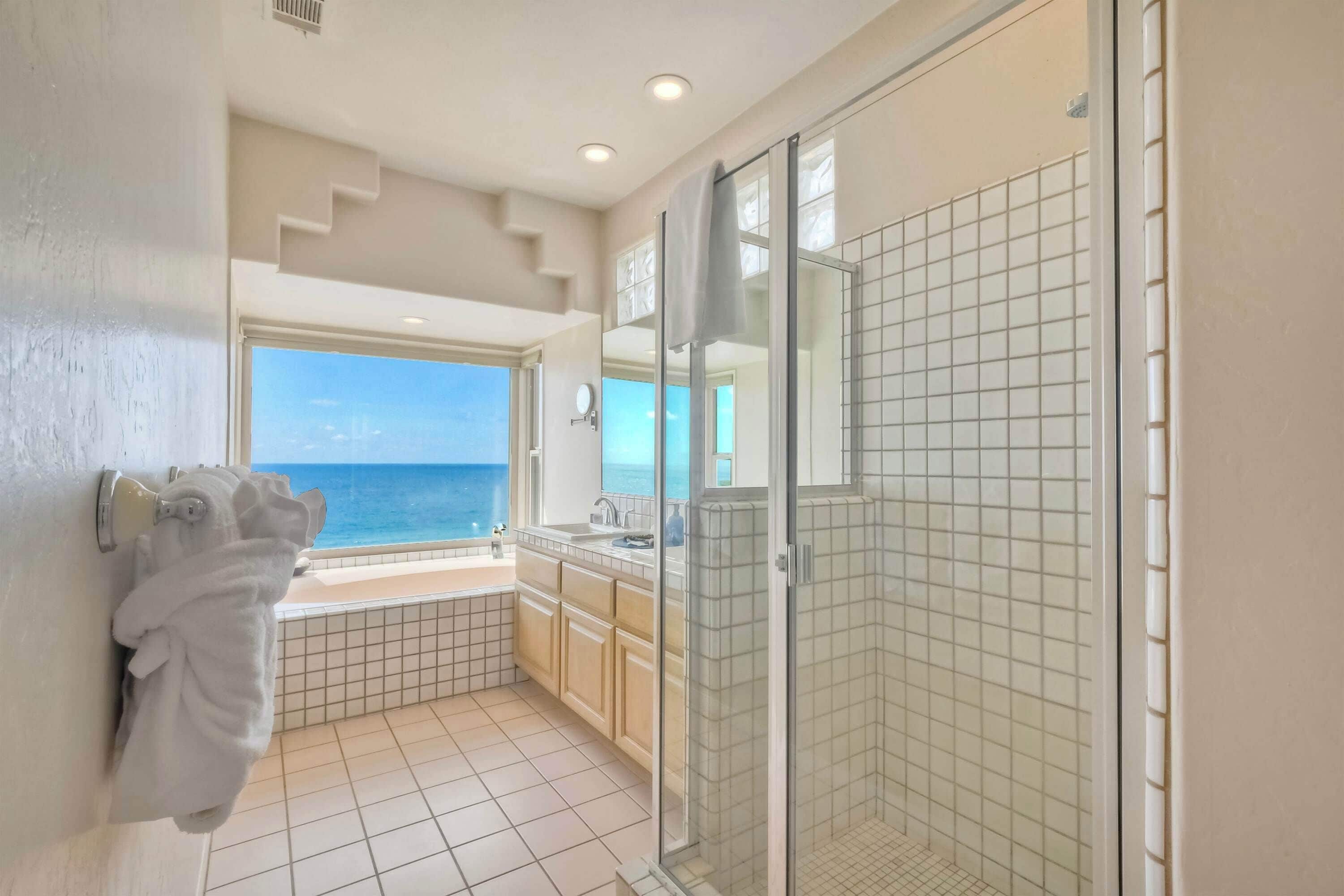 Condo, Multiple Beds, Patio, Ocean View (Beachfront Sunset) | Bathroom | Towels