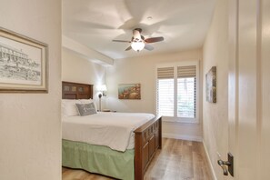 3 bedrooms, free WiFi, bed sheets, wheelchair access