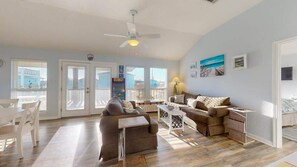 TV - Lobster Roll (Bolivar Peninsula)