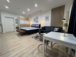 1 habitación, escritorio, tabla de planchar con plancha y wifi gratis 