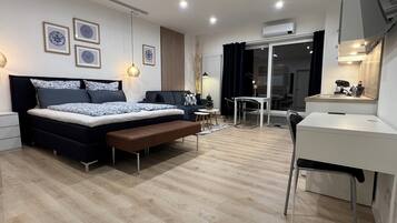 1 chambre, bureau, fer et planche à repasser, Wi-Fi gratuit