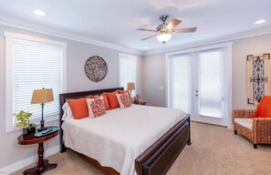 4 Schlafzimmer, Reisekinderbett, kostenloses WLAN, Bettwäsche