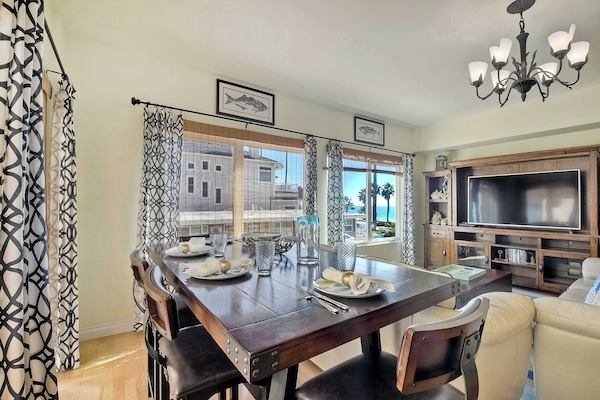 Condo, Multiple Beds, Patio, Ocean View (South Pacific) | Dining