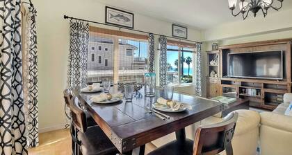 South Pacific Walk to Beach!