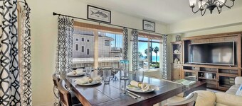 South Pacific Walk to Beach!