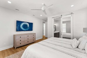 4 bedrooms, free WiFi, bed sheets