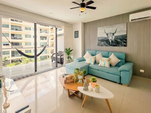 Smart TV - 5 Star Condo Beachfront / King Bed / WiFi 550Mb /24/7 Security / Views (La Boquilla)