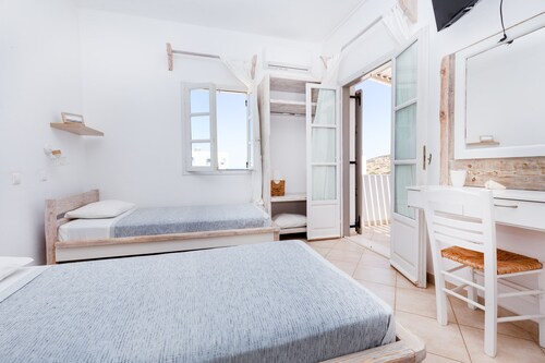 Harama Hotel Schinousa