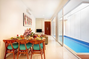 Dining room - Villa Kyra Canggu (Canggu)