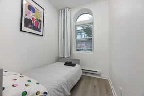 3 bedrooms, iron/ironing board, travel cot, WiFi