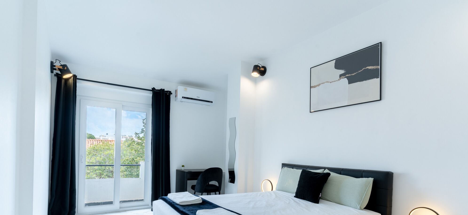 2 chambres, bureau, fer et planche à repasser, Wi-Fi gratuit