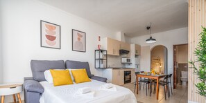 1 bedroom, iron/ironing board, free WiFi, bed sheets