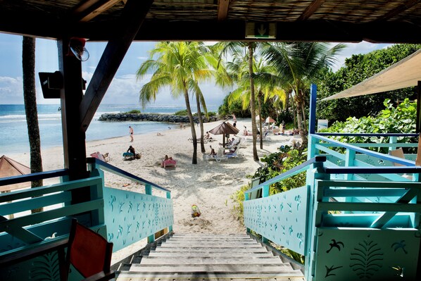 Beach - Studio OLIA at P&V - beaches, pools and sea view! Ideal location (Sainte-Anne)