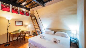 Unique 2 BR Apt (Giglio 18) | Individually decorated, individually furnished, iron/ironing board