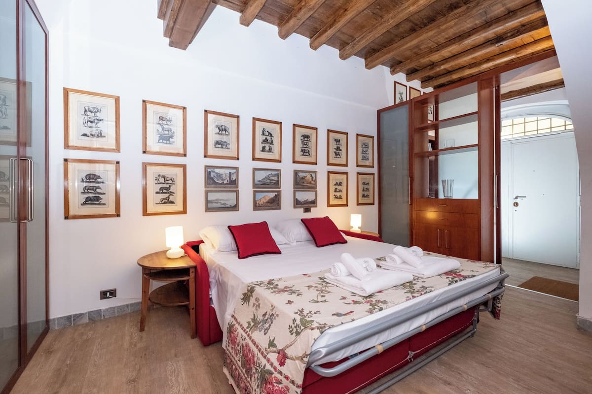 Cozy Studio (Vicolo del Giglio 14) | Strykejern/-brett, wi-fi (inkludert) og individuelt dekorert