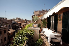 Splendid 2 BR Penthouse (Via del Pellegrino 16) | Terrace/patio - Campo De' Fiori Apartments (Rome)