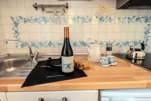 Apartment | Private kitchen - Colosseum 2Br Elegance And Charm (Rome)