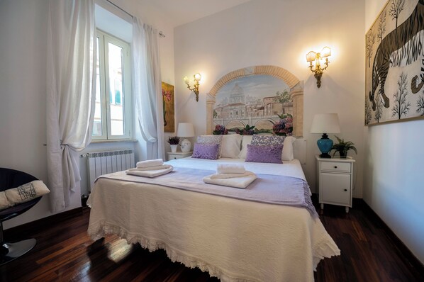 Apartment | 2 bedrooms, free WiFi, bed sheets - Colosseum 2Br Elegance And Charm (Rome)