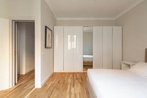 1 bedroom, iron/ironing board, free WiFi, bed sheets - Esquilino Charming Apartment  (Rome)