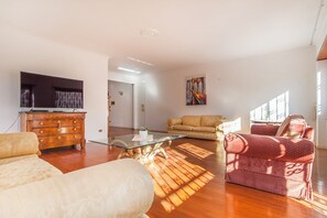 Apartment | Living area - Eur Luminous And Large Family Terrace Apartment (Rome)