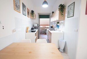 Apartment | Living area - Lovely Apartment In Hip And Vibrant Pigneto (Rome)
