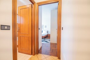 Apartment | Living area | 40-cm TV with digital channels - Luminous 2Br Family Apartment In Residential Area (Rome)