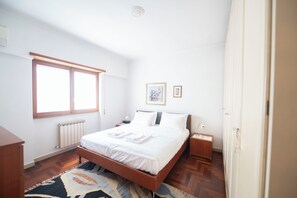 Apartment | 2 bedrooms, free WiFi, bed sheets - Luminous 2Br Family Apartment In Residential Area  (Rome)