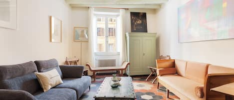 Monti Charming Design Apartment (Via in Selci 54) | Vardagsrum | 40-tums smart-tv med digitalkanaler