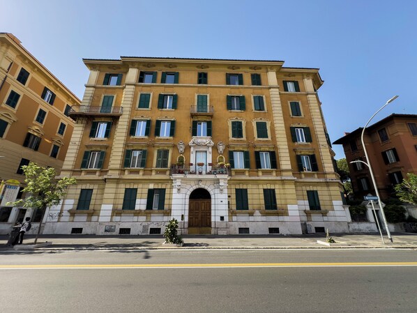 Front of property - St. John Basilica Lovely Tower Apartment  (Rome)