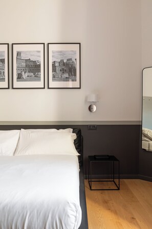 Stunning Rose Trastevere Apartment (Piazza di S. Apollonia 14) | Free WiFi, bed sheets - Trastevere Apartments (Rome)