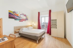 Apartment | 3 bedrooms, free WiFi, bed sheets - Termini Station Lightsome 3Br Apartment  (Rome)