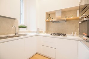 Barbra Suite (Lungotevere Testaccio 20) | Private kitchen