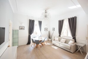 Apartment | Living area - Vatican Beautiful 2Br Apartment  (Rome)