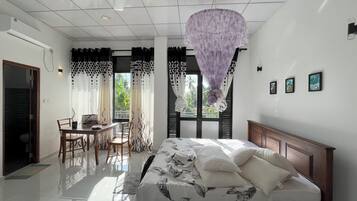 1 bedroom, iron/ironing board, WiFi, bed sheets