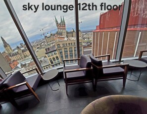 المنشأة من الداخل