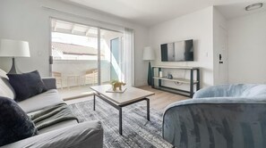 Smart TV - Landing | Incredible 2BD, Courtyard (Las Vegas)