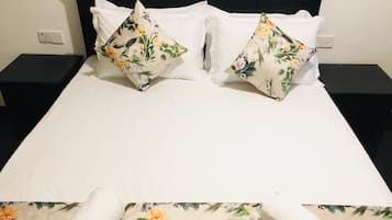 WiFi, bed sheets