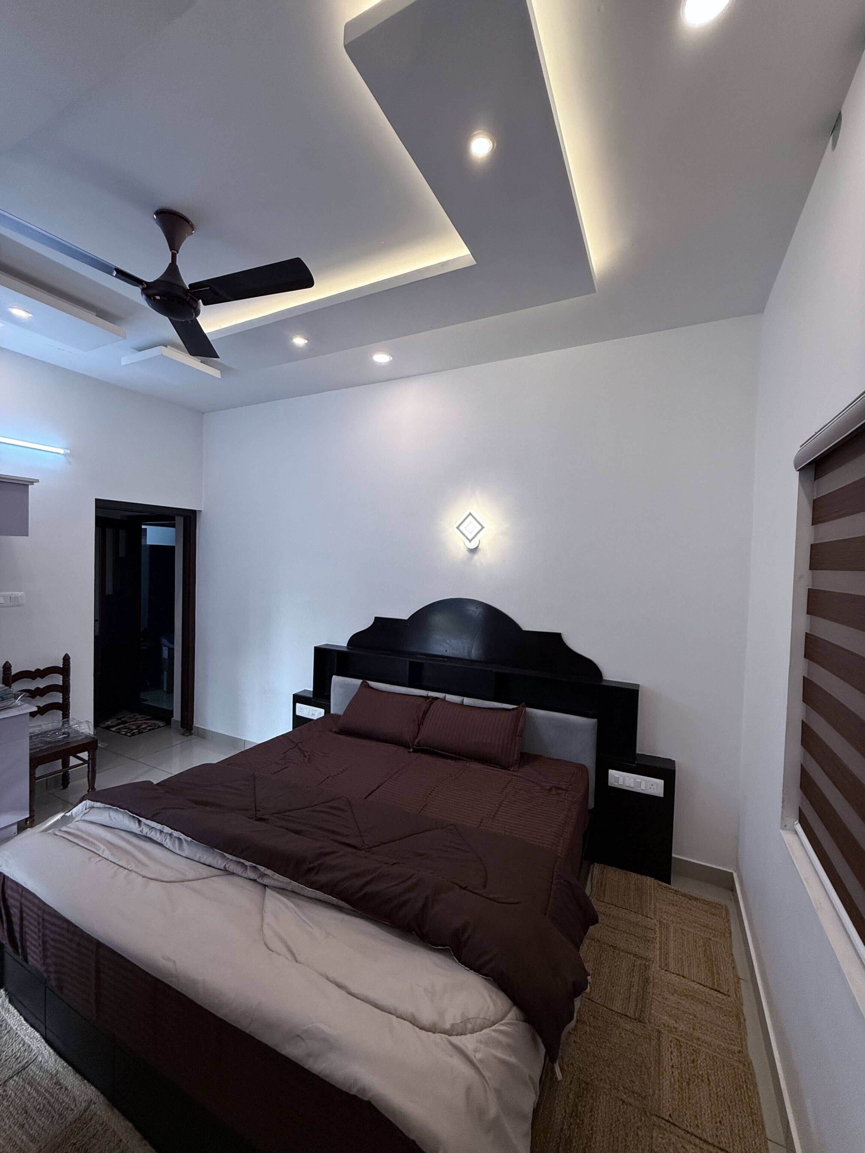 4 habitaciones, escritorio, tabla de planchar con plancha y wifi 