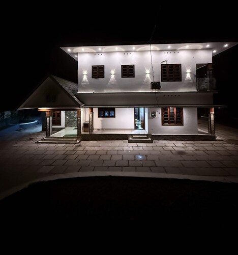 Lux Garden - Full Villa In Chillithodu, Idukki.