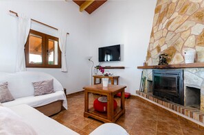 TV - YourHouse Can Grau Petit (Sencelles)