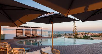 Castelo Suites Hotel