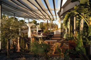 Tägliches inbegriffenes Frühstücksbuffet