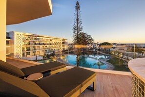 Castelo Suite Terrace & Plunge Pool | Premium bedding, down duvets, minibar, in-room safe - Castelo Suites Hotel (Albufeira)