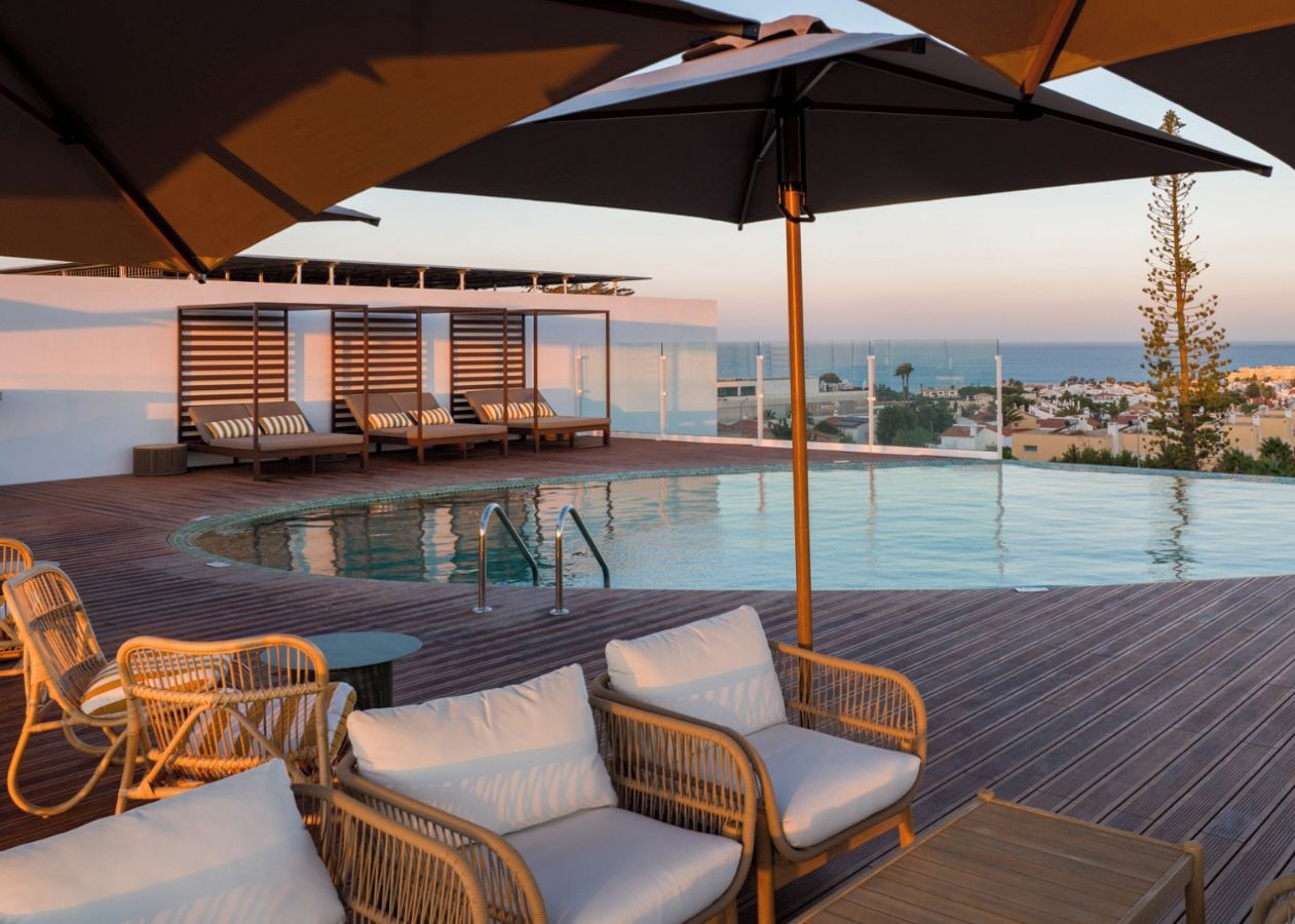 Piscine sur le toit