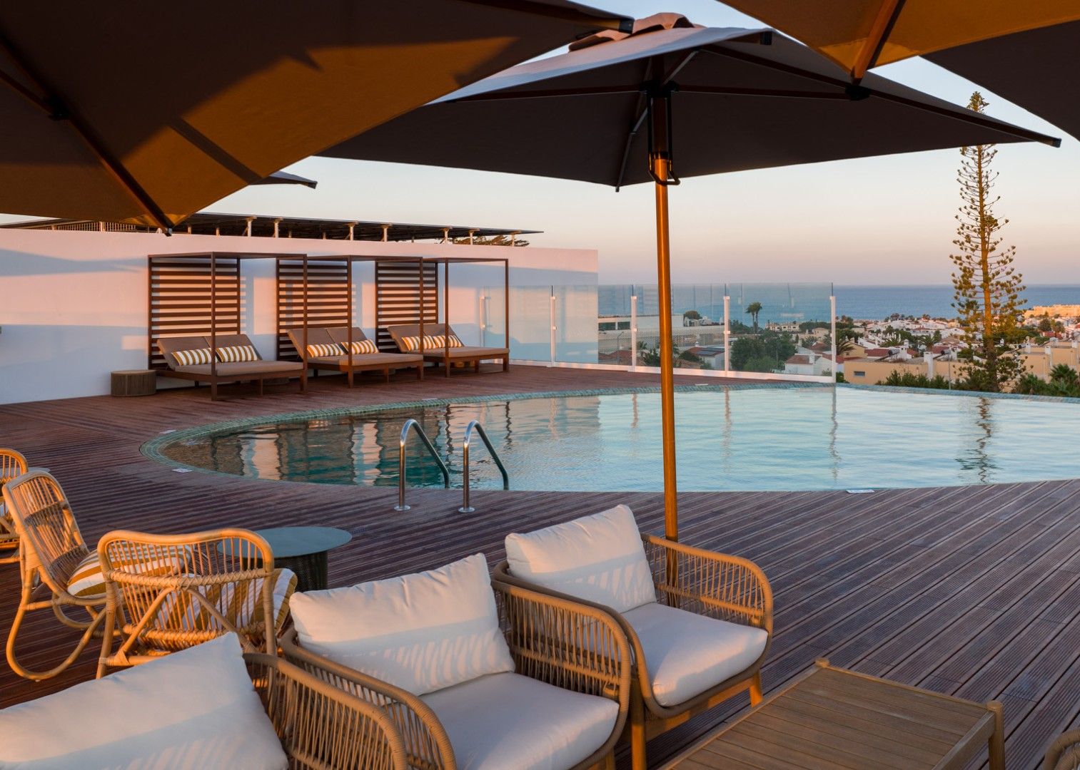 Piscine sur le toit